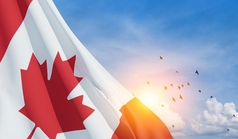 اداره تابعیت و مهاجرت کانادا امروز تغییر سیستم می دهد.